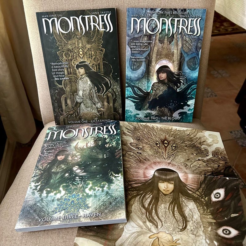 Monstress (Vol. 1-3; Barnes and Noble Exclusive) + Bonus Poster 