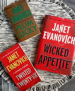 Janet Evanovich book bundle of 3
