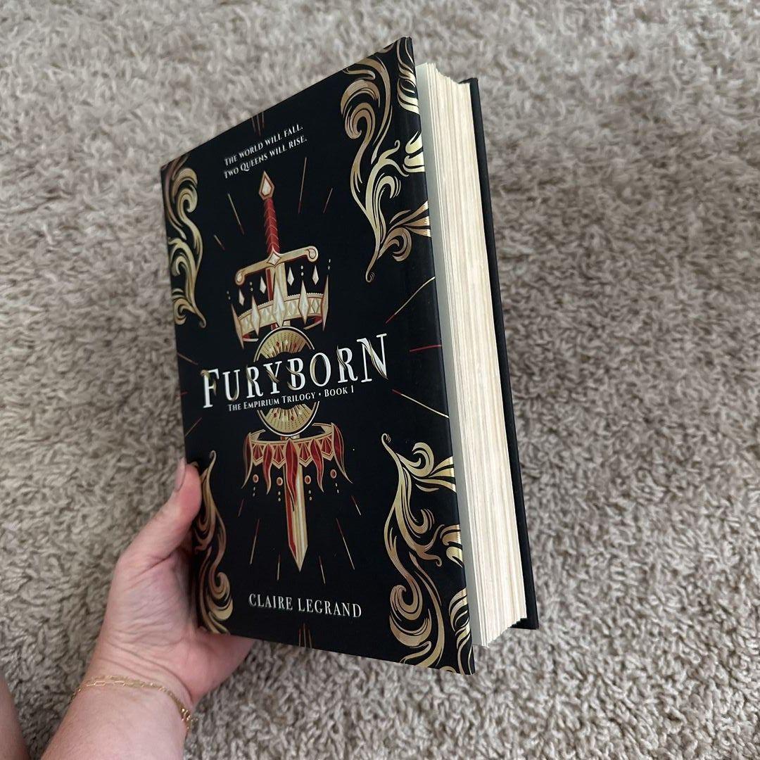 Furyborn (The Empirium Trilogy, 1)