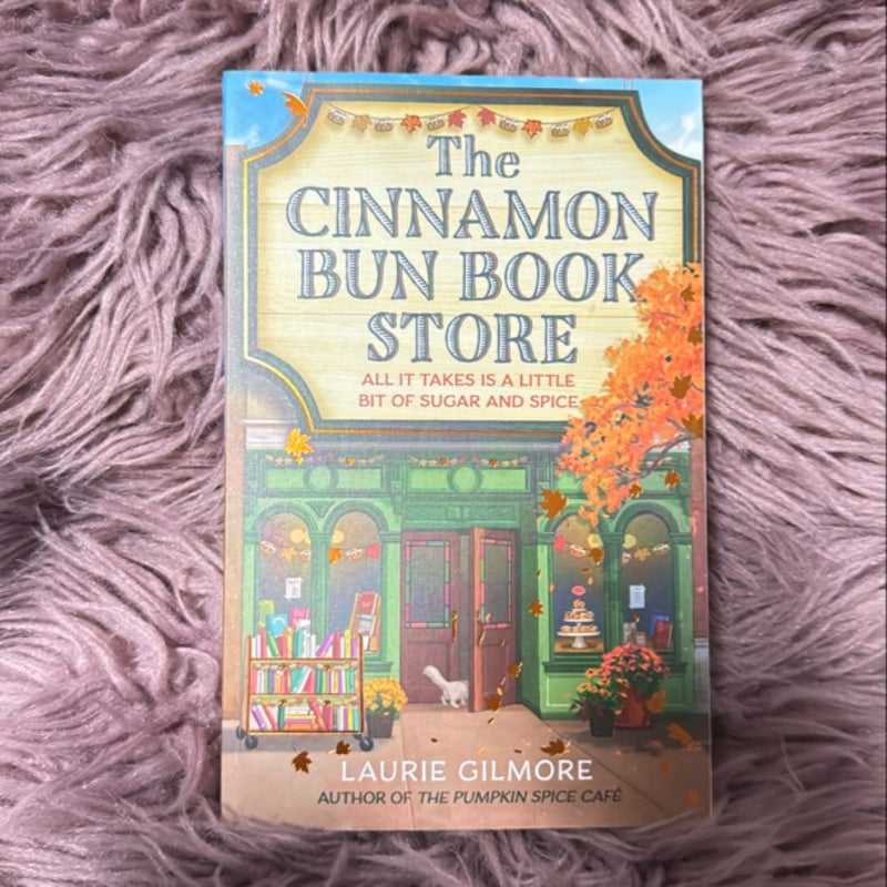 The Cinnamon Bun Book Store (Dream Harbor, Book 2)