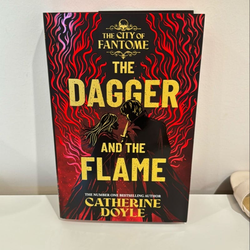 Fairyloot EXCLUSIVE: The Dagger and The Flame