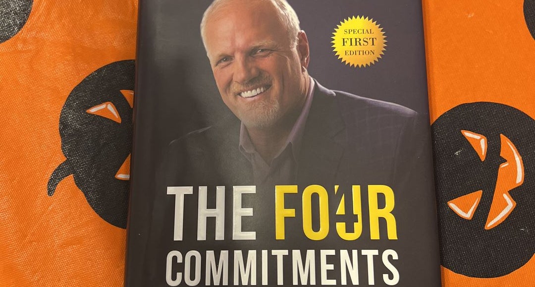 The Four Commitments of a Winning Team: Mark Eaton: 9781626345324