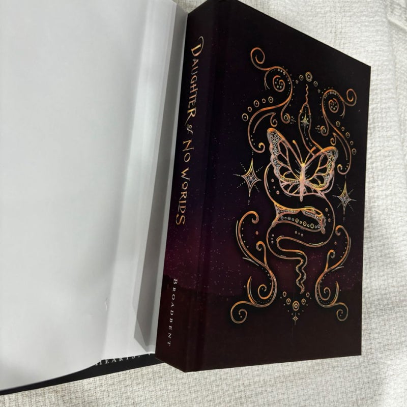 PERFECT condition Daughter of no worlds and children of fallen gods