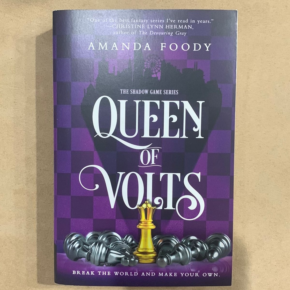 Queen of Volts by Amanda Foody, Paperback | Pangobooks