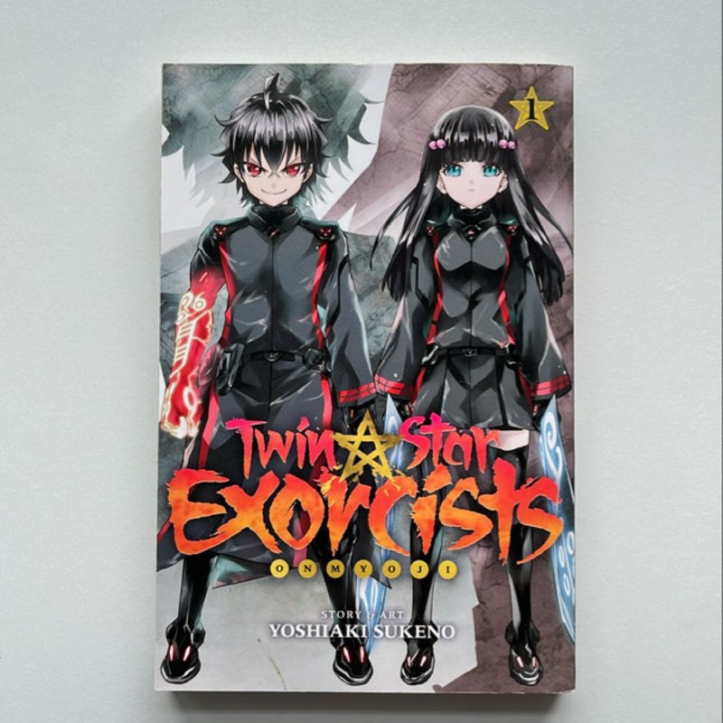 Twin Star Exorcists, Vol. 1