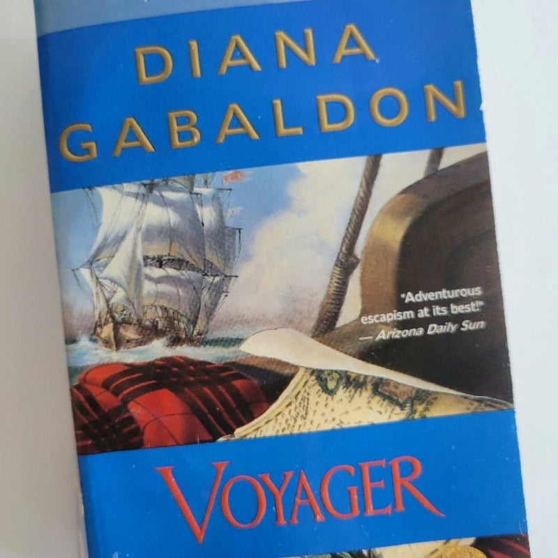 OUTLANDER SERIES BOOKS #1-4 VINTAGE 1990s GOLD EMBOSSED COVERS PAPERBACK