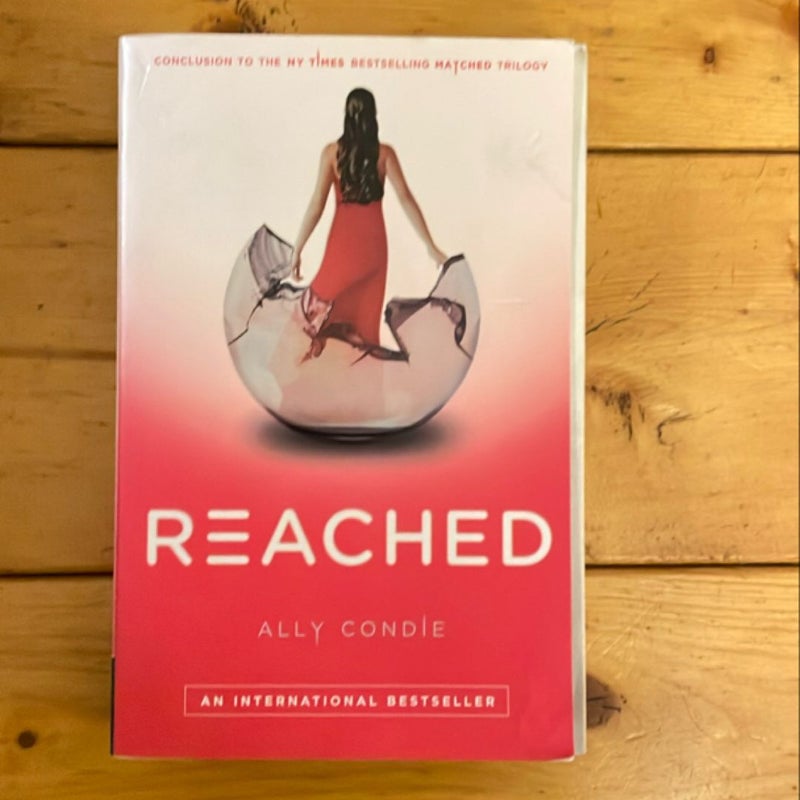 Reached (paperback)