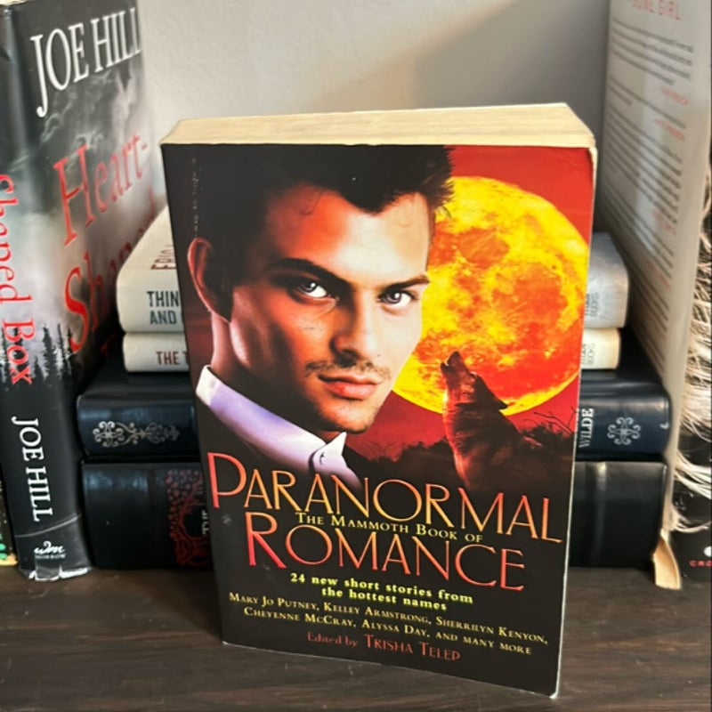 The Mammoth Book of Paranormal Romance