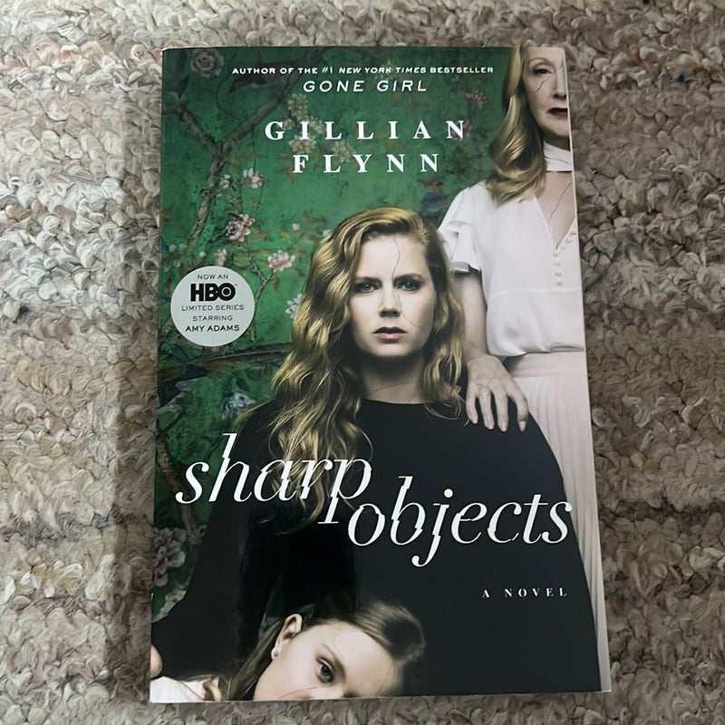 Sharp Objects (Movie Tie-In)