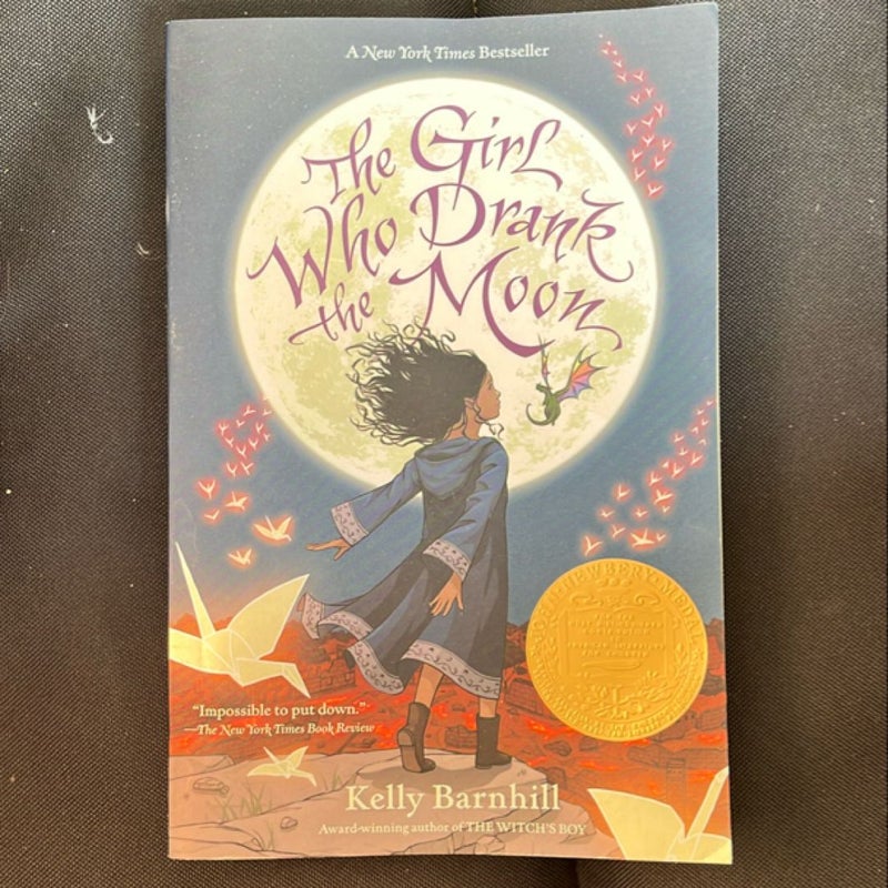 The Girl Who Drank the Moon (Winner of the 2017 Newbery Medal)