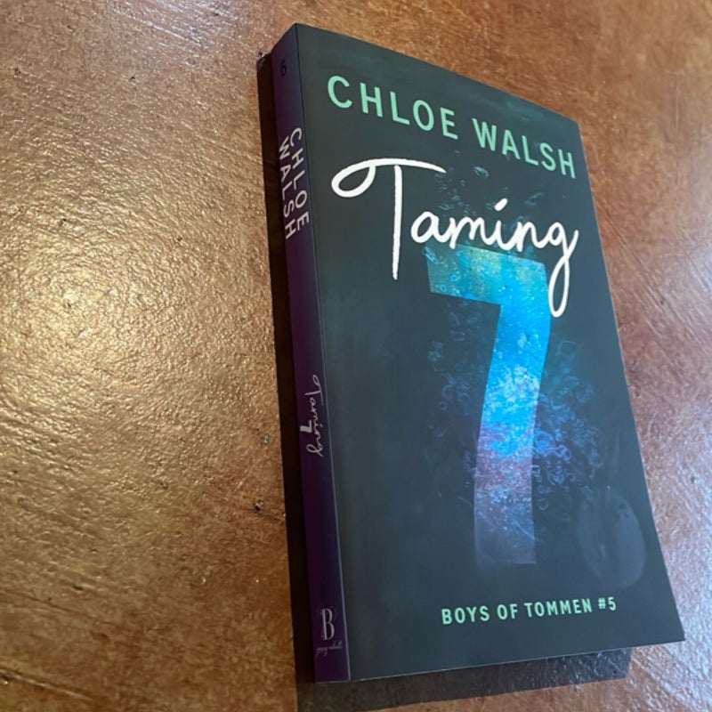 Taming 7 (ombre spine)