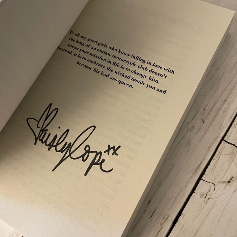 HAND SIGNED ✨ Wolf. e