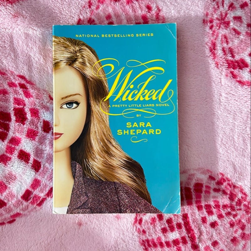 Pretty Little Liars #5: Wicked