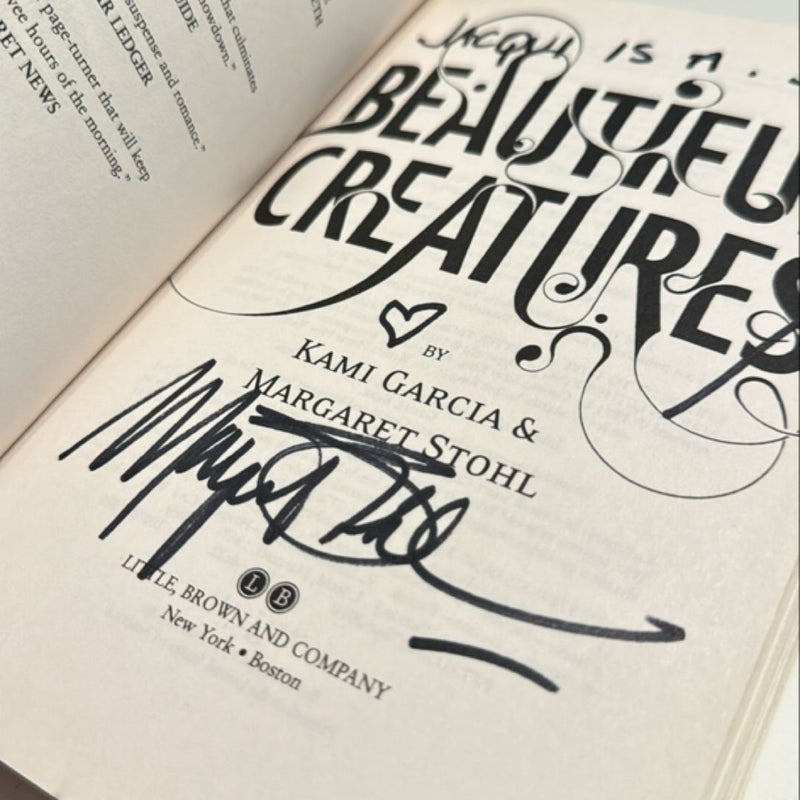 Beautiful Creatures *SIGNED + SWAG*