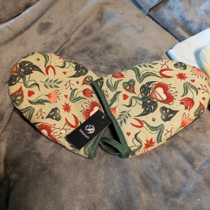 Fairyloot Oven Mitts 