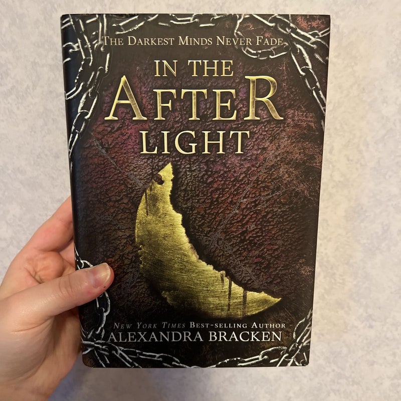 In the Afterlight (a Darkest Minds Novel, Book 3)