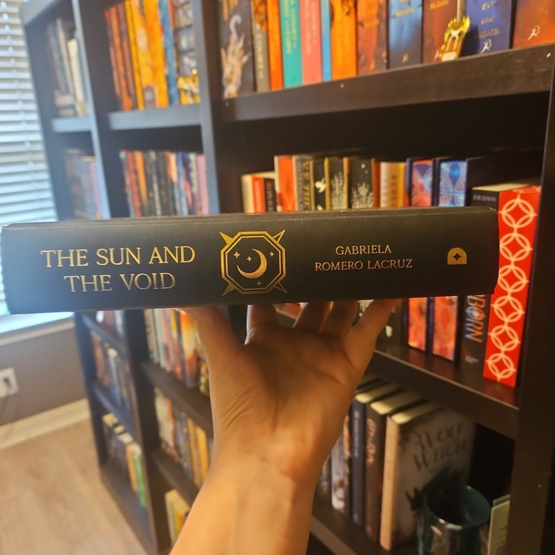 The Sun and the Void (Illumicrate)