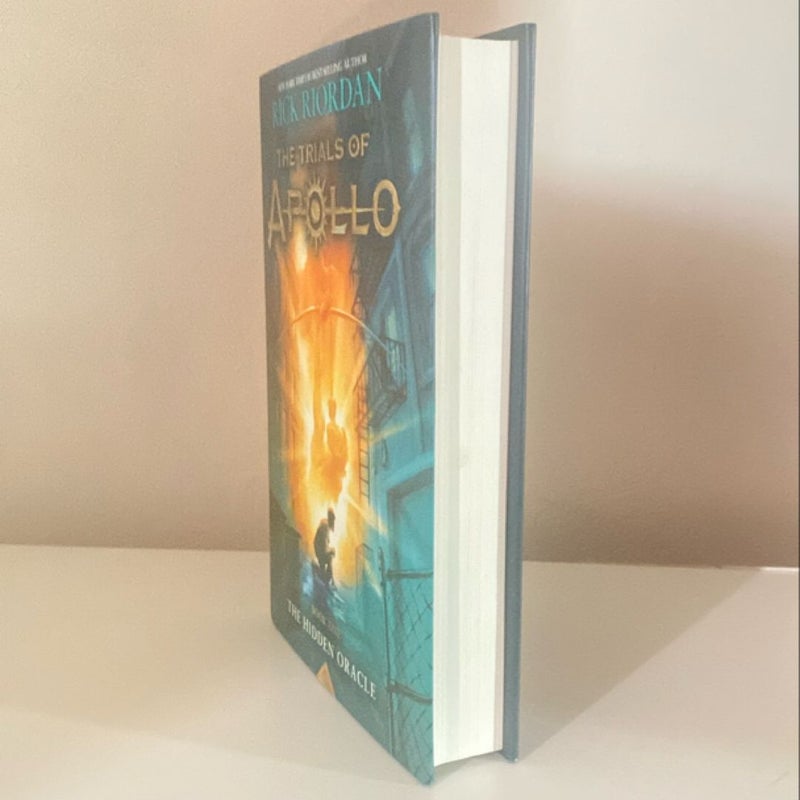 Trials of Apollo, the Book One the Hidden Oracle (Trials of Apollo, the Book One)