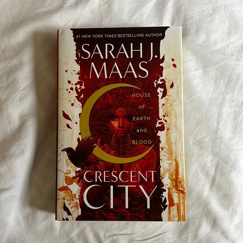 House of Earth and Blood by Sarah J Maas signed first edition
