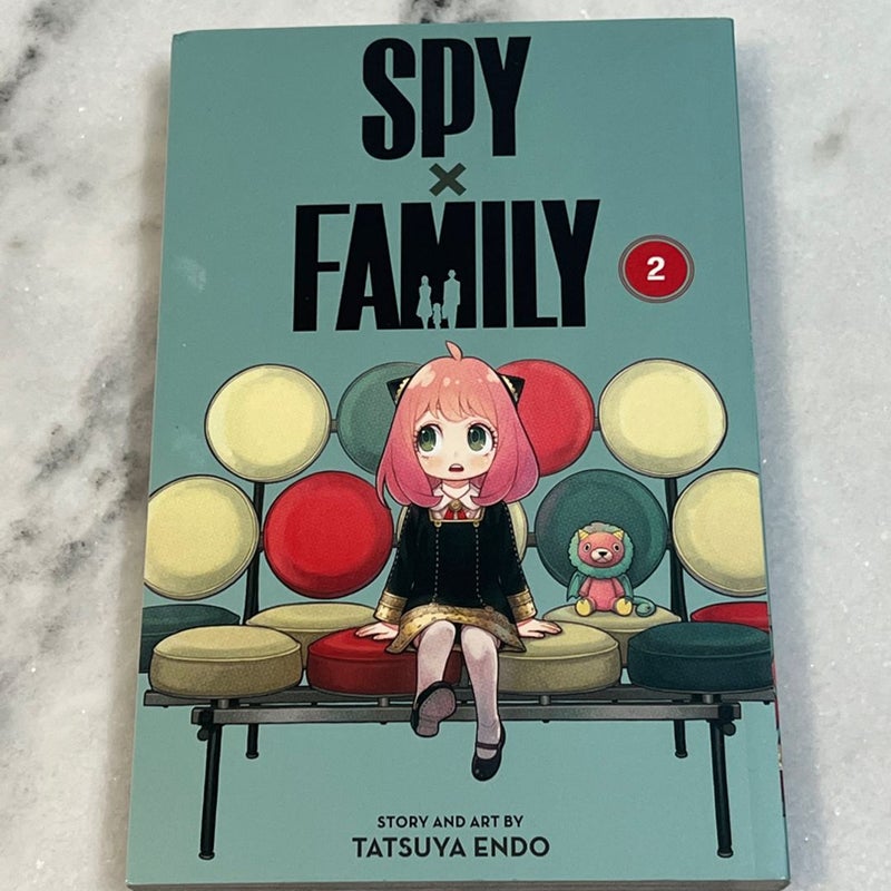 SPY×FAMILY 2 (SPY×FAMILY, #2) by Tatsuya Endo