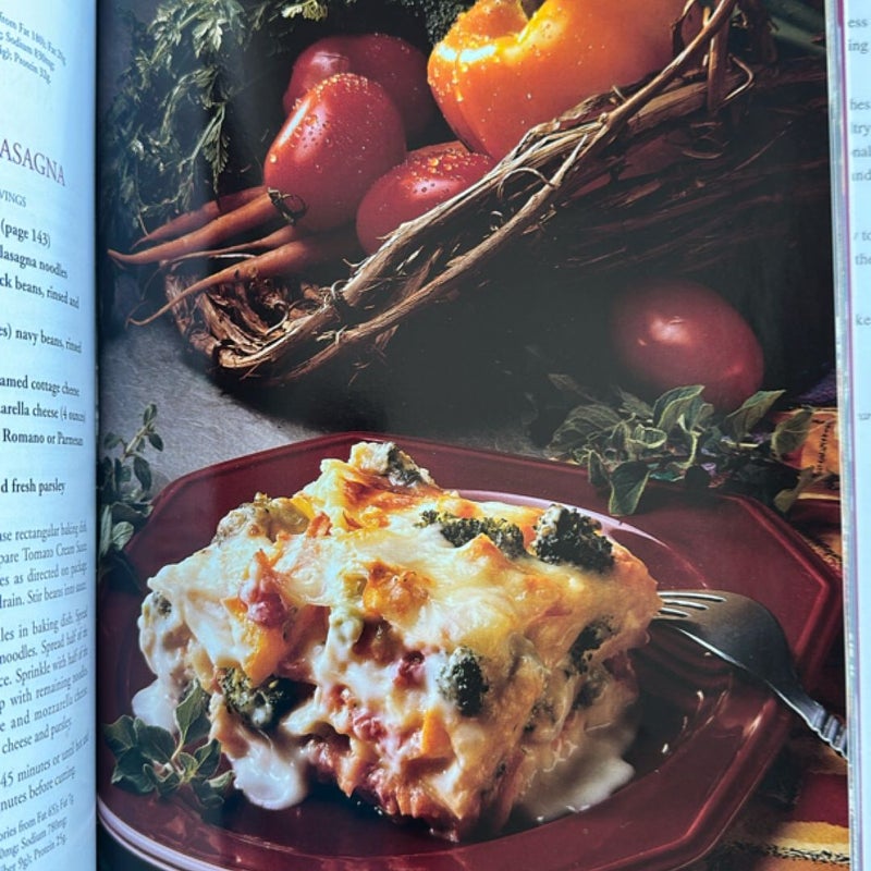 Betty Crocker's Complete Pasta Cookbook