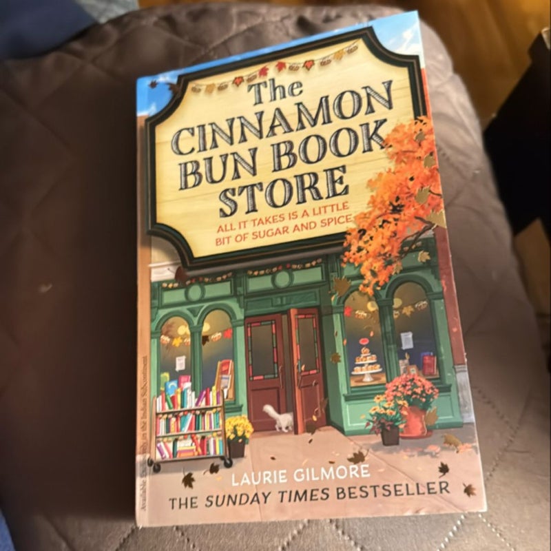 The Cinnamon Bun Book Store (Dream Harbor, Book 2)