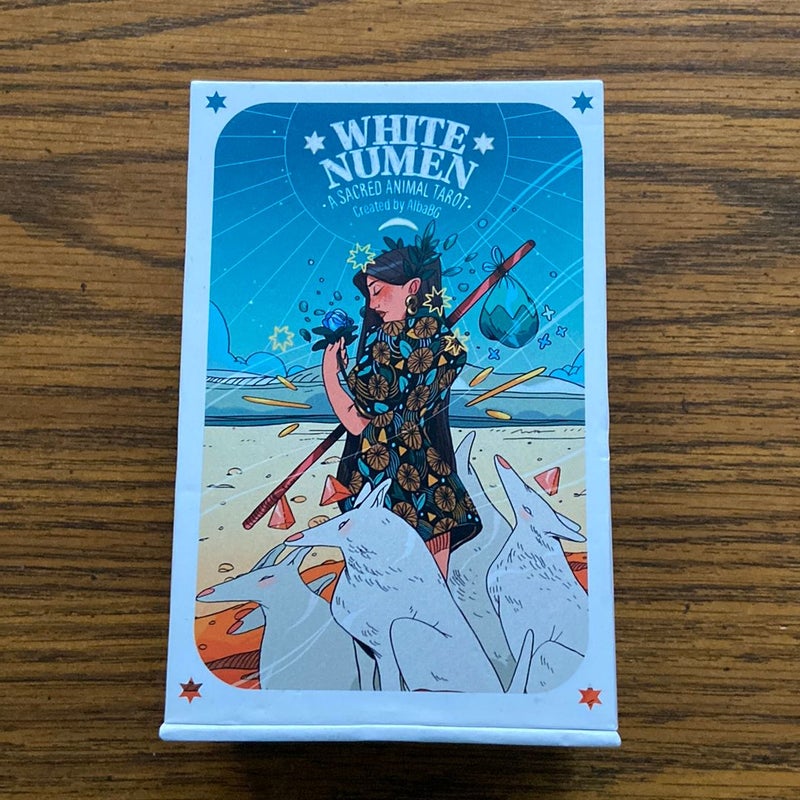 White Numen: a Sacred Animal Tarot