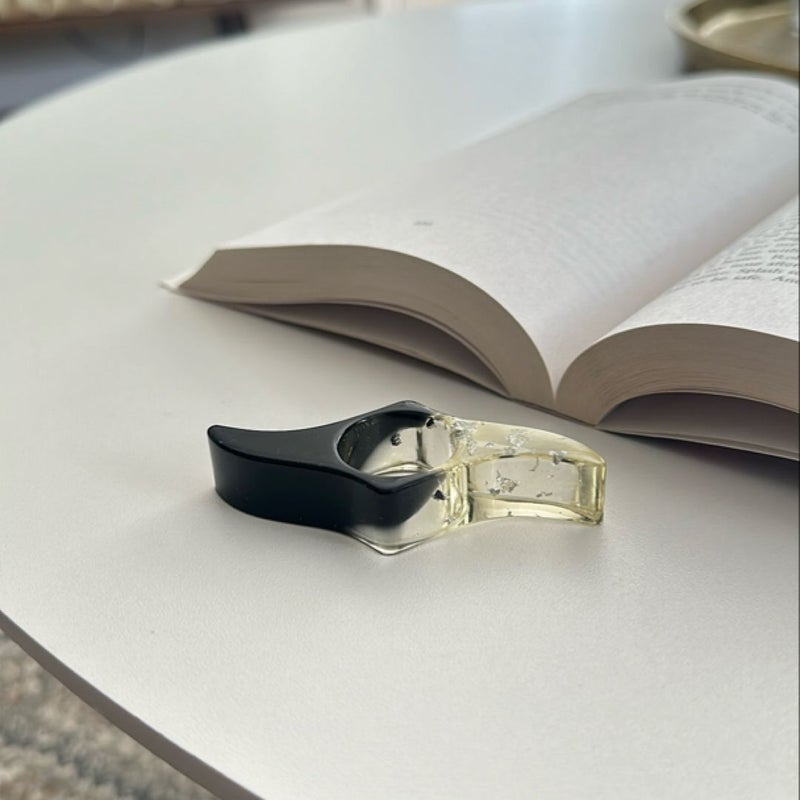 book/thumb/page holder - black + silver 🖤