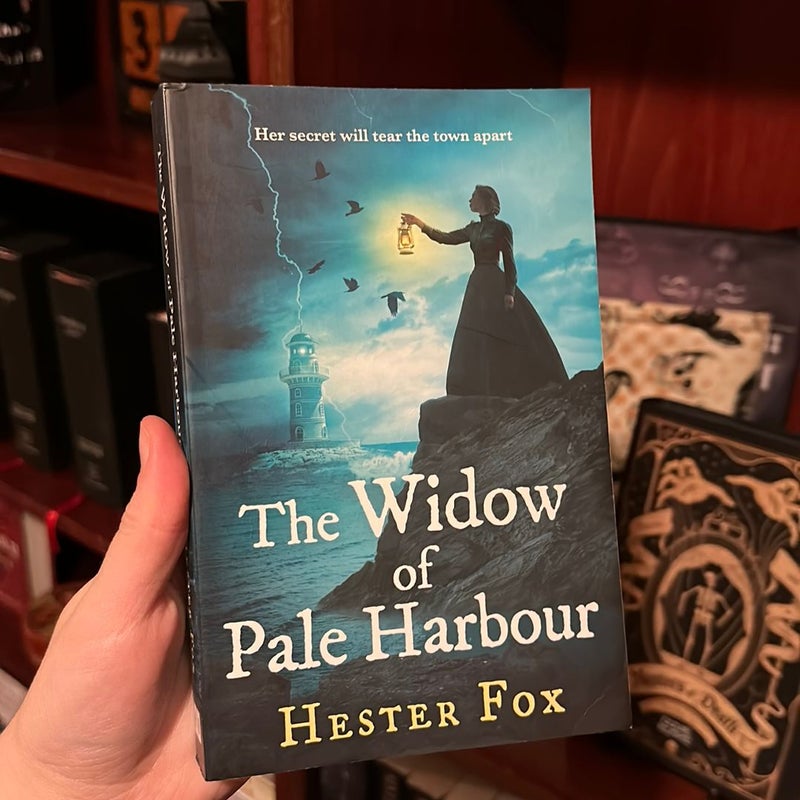 The Widow of Pale Harbour *UK EDITION*