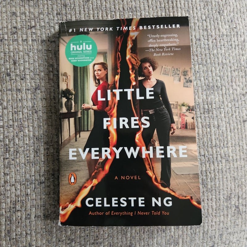 Little Fires Everywhere (Movie Tie-In)