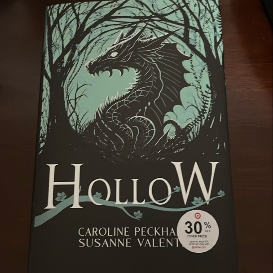 Hollow (Book 1 in the Crown of Hearts and Chaos Series) Deluxe Edition