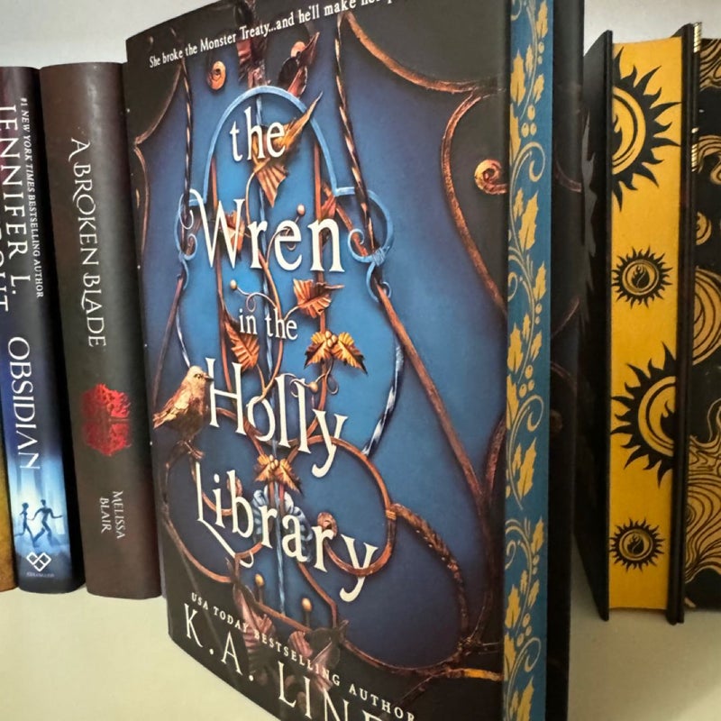 The Wren in the Holly Library (Deluxe Limited Edition)