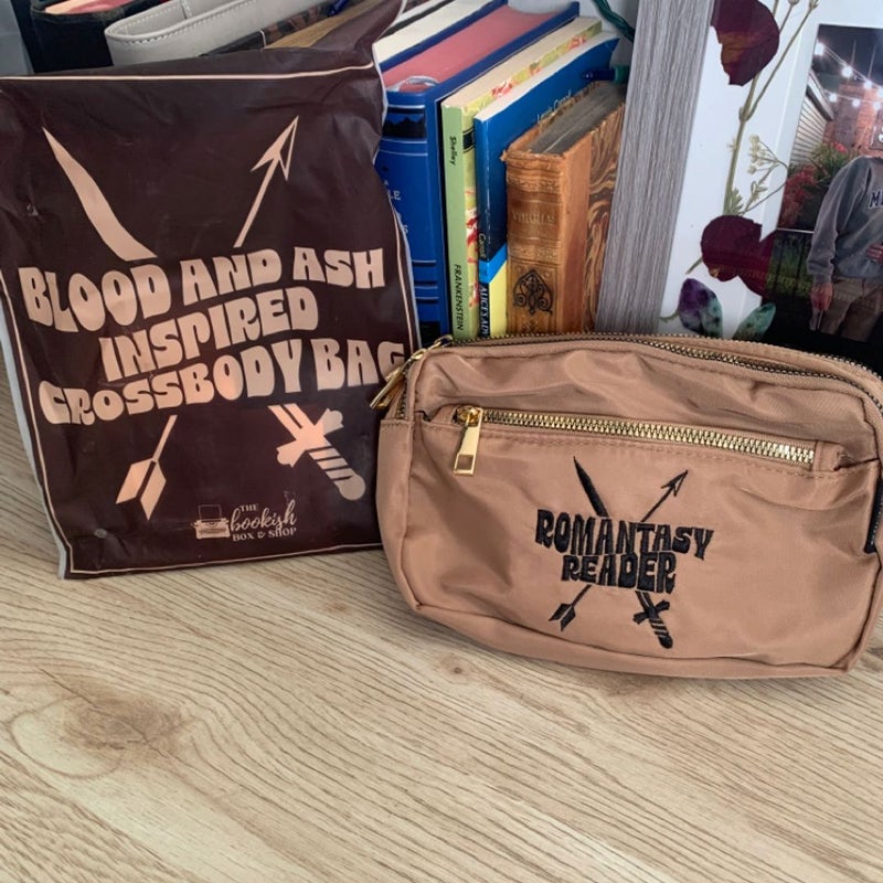 Bookish box Blood and ash crossbody bag