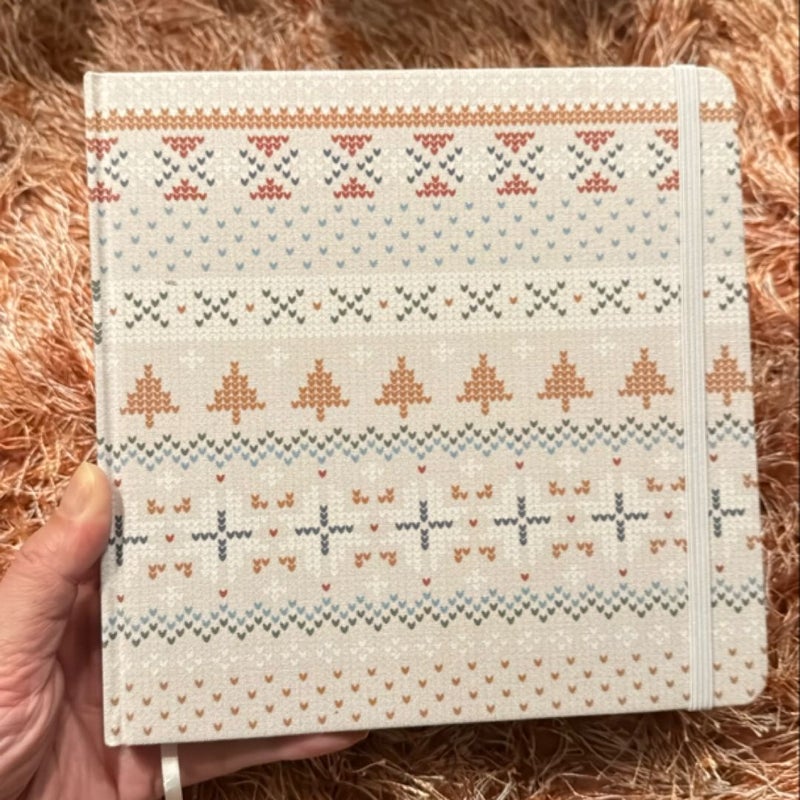 Square 8x8 Notebook: Sweater Weather