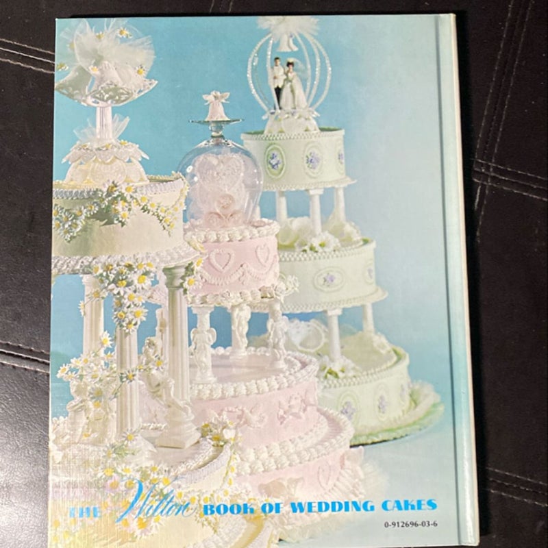 The Wilton Book of Wedding Cakes