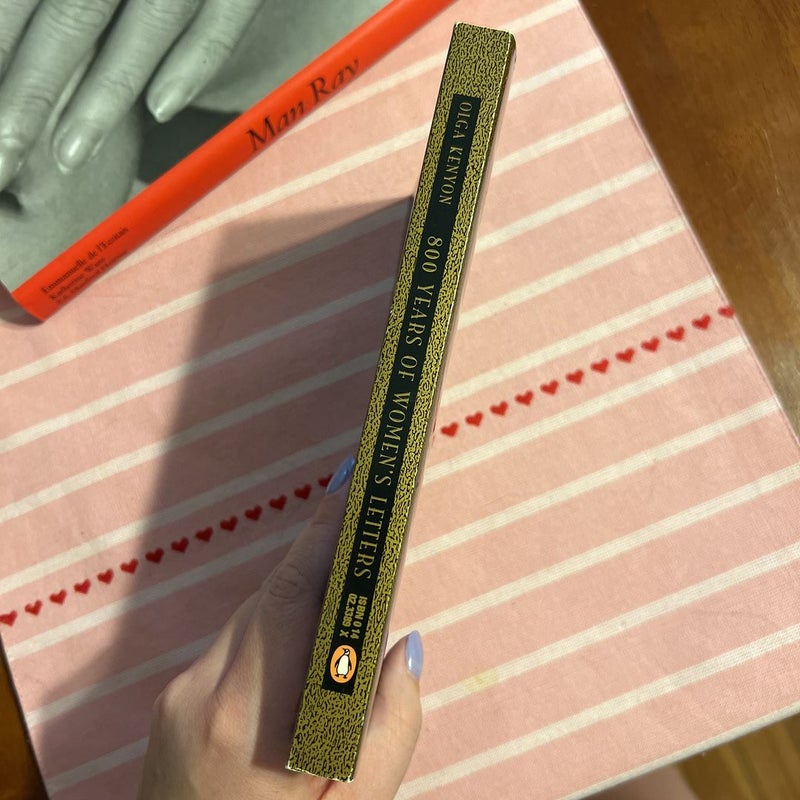 800 Years of Women's Letters