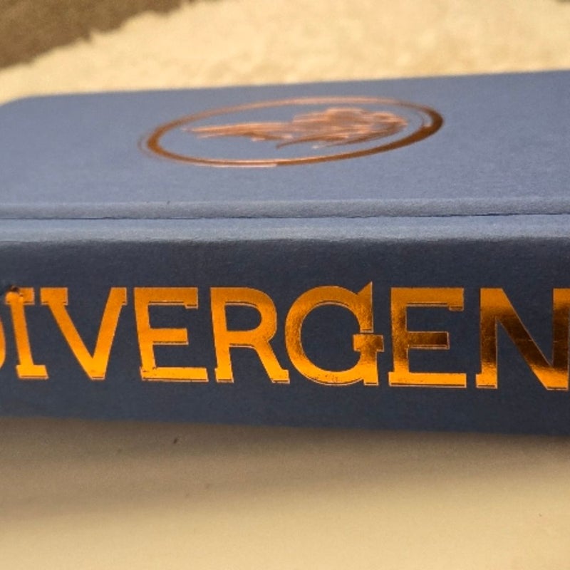 Divergent library binding Hardcover