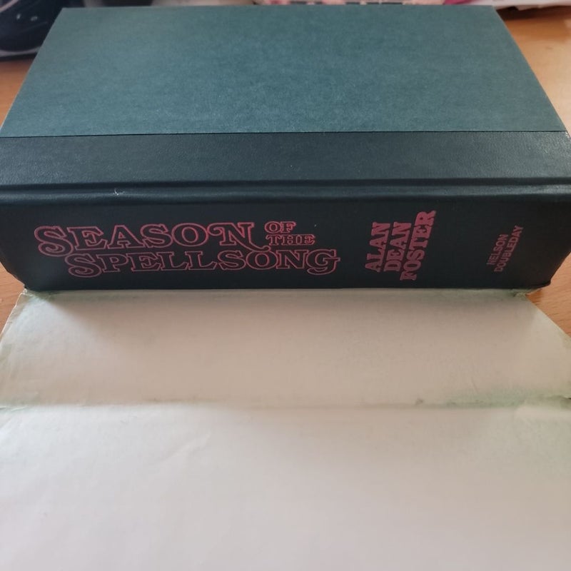 Season of the Spellsong (3 Books in 1)