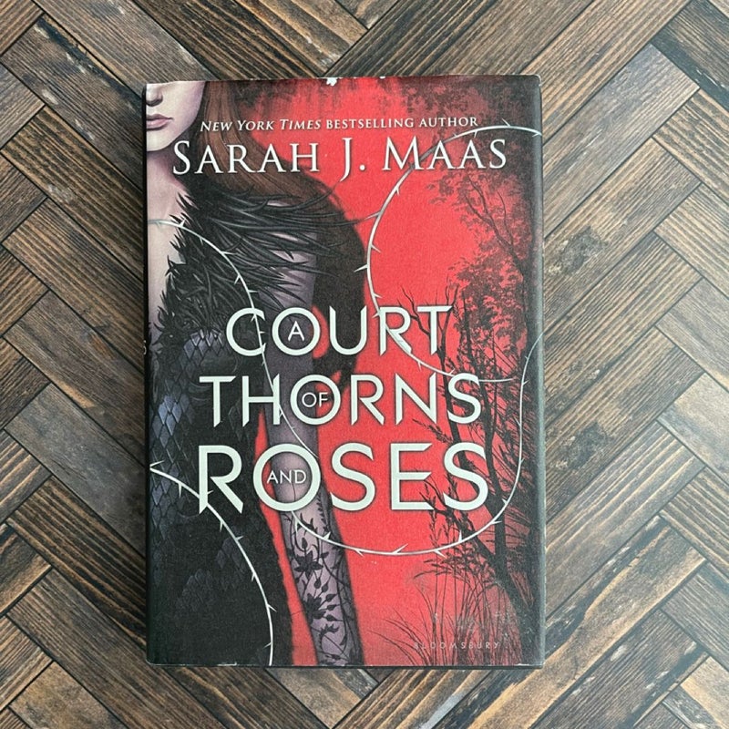 A Court of Thorns and Roses - 1st/1st