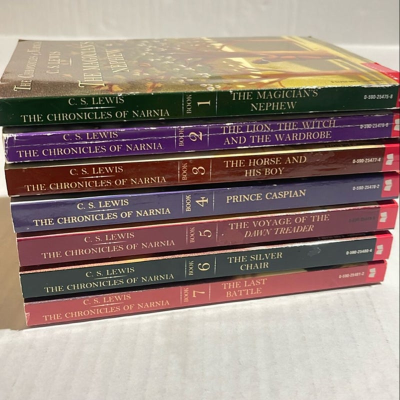 The Chronicles of Narnia (7 Book Bundle)