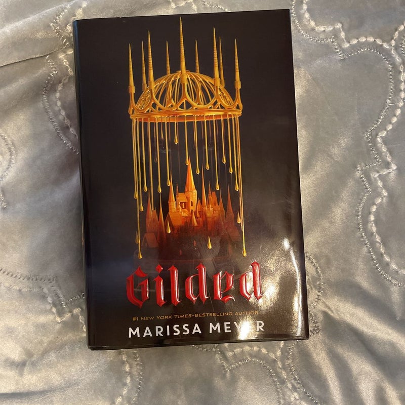 Gilded by Marissa Meyer, Hardcover Pangobooks