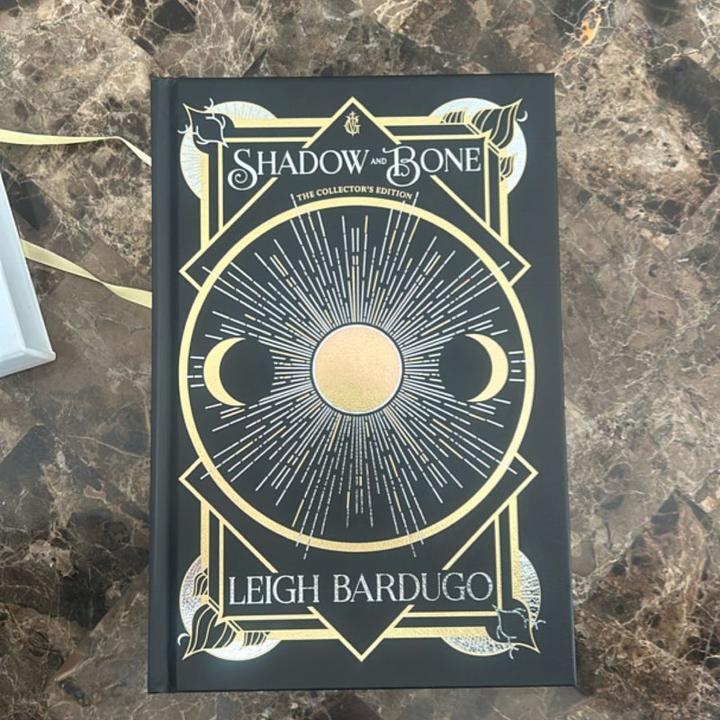 Shadow and Bone: the Collector's Edition