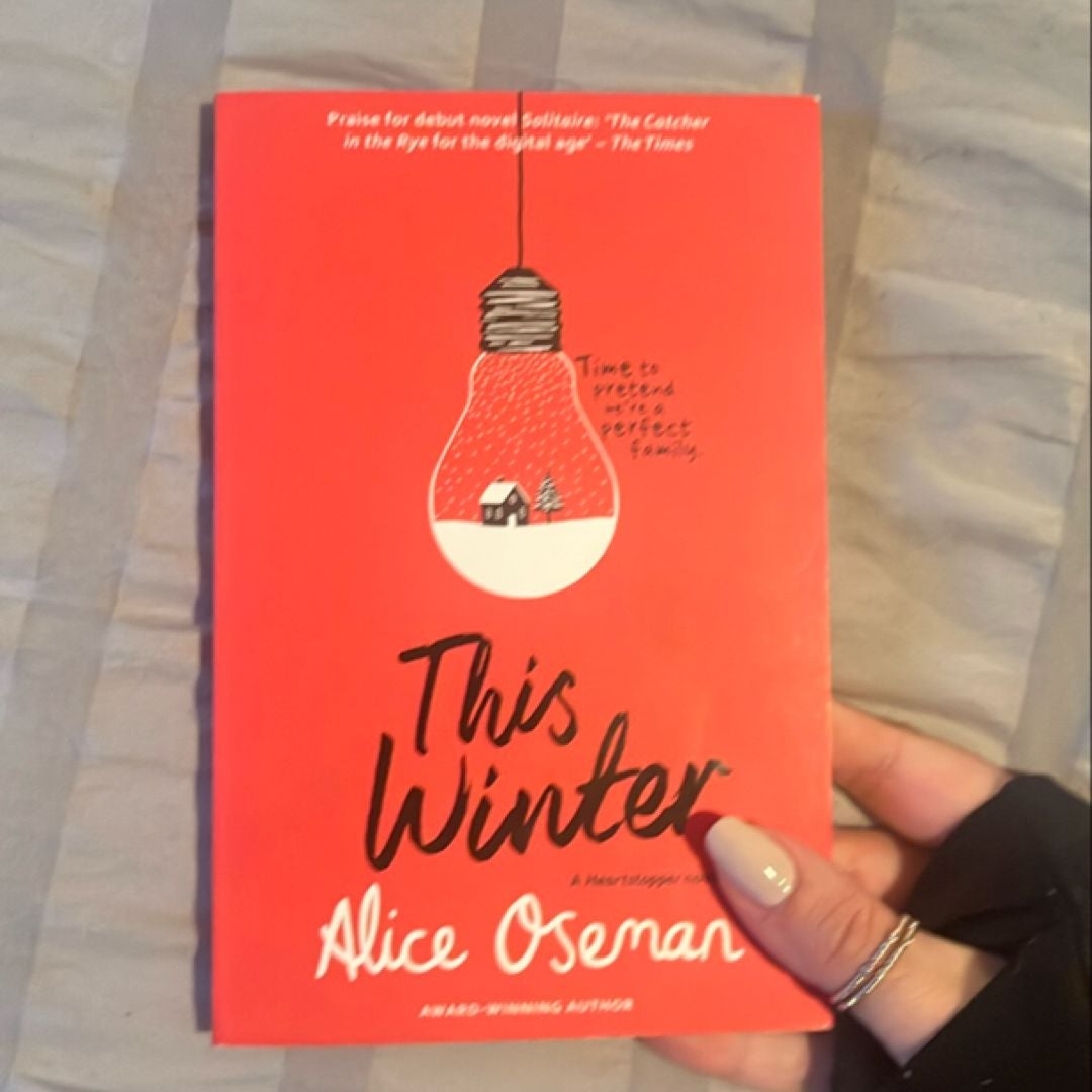 This Winter: TikTok Made Me Buy It! from the YA Prize Winning Author and Creator of Netflix Series HEARTSTOPPER (a Heartstopper Novella)