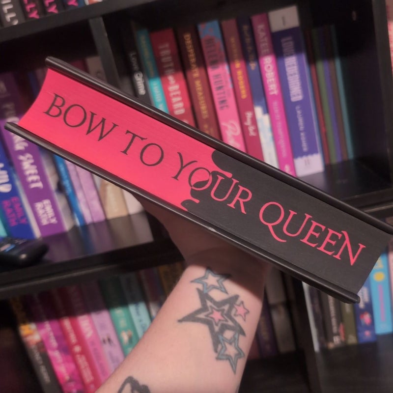 Court of the Vampire Queen