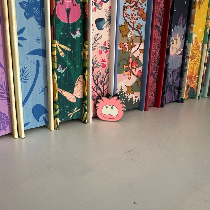 pink puffle pin