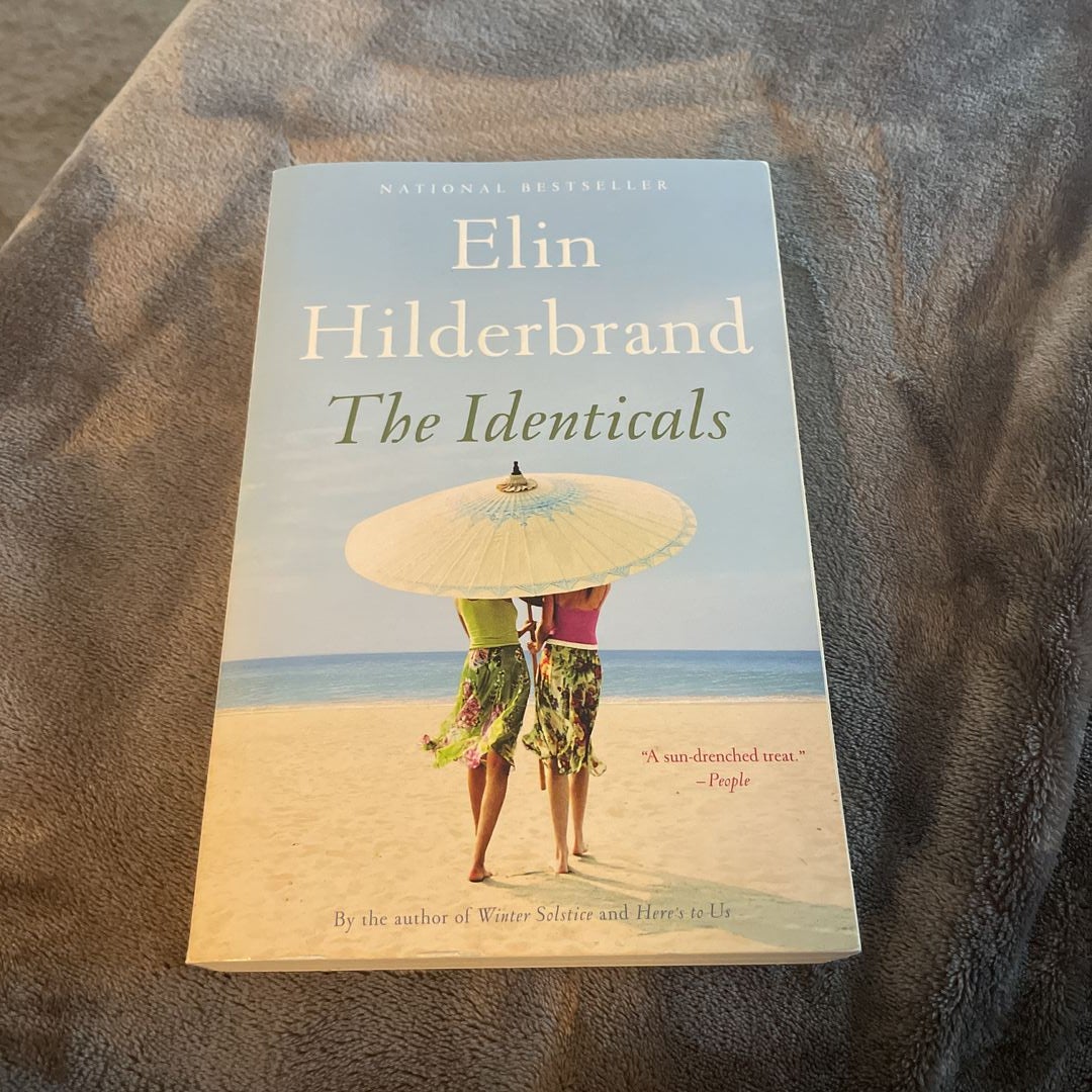 The Identicals by Elin Hilderbrand, Paperback Pangobooks