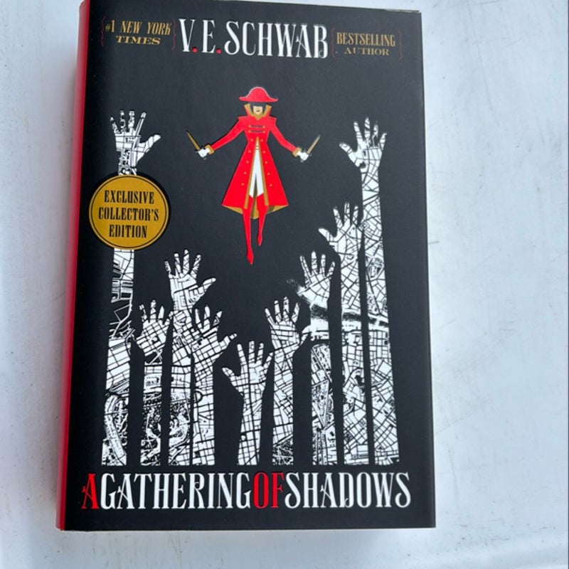 A Gathering of Shadows Collector's Edition