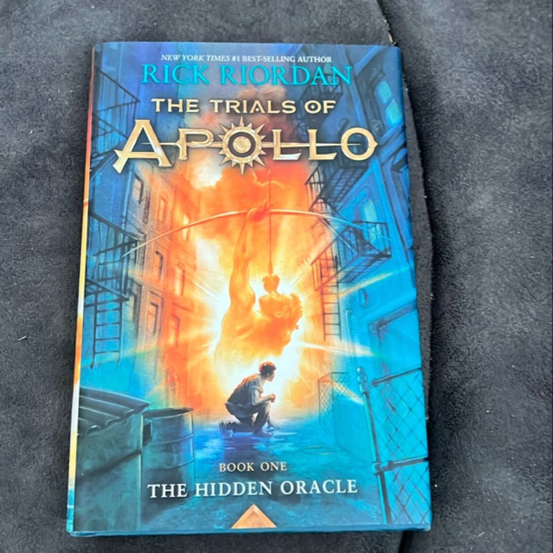 Trials of Apollo, the Book One the Hidden Oracle (Trials of Apollo, the Book One)