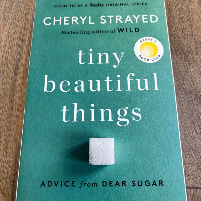 Tiny Beautiful Things (10th Anniversary Edition)