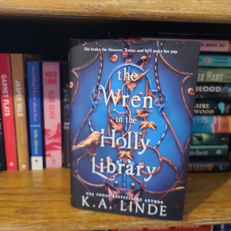 The Wren in the Holly Library (Deluxe Limited Edition)